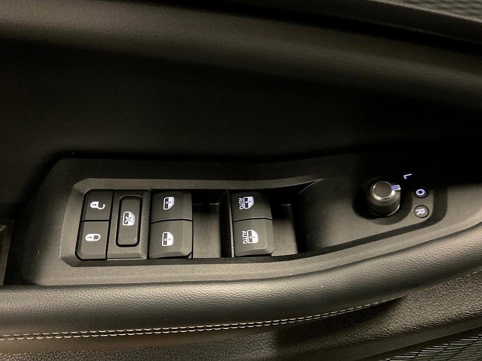 Used 2023 Jeep Grand Cherokee Altitude image 31