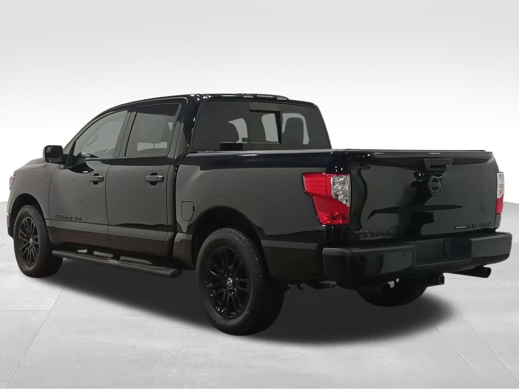 Used 2018 Nissan Titan SV w/ SV Convenience Package AWD/4WD image 6