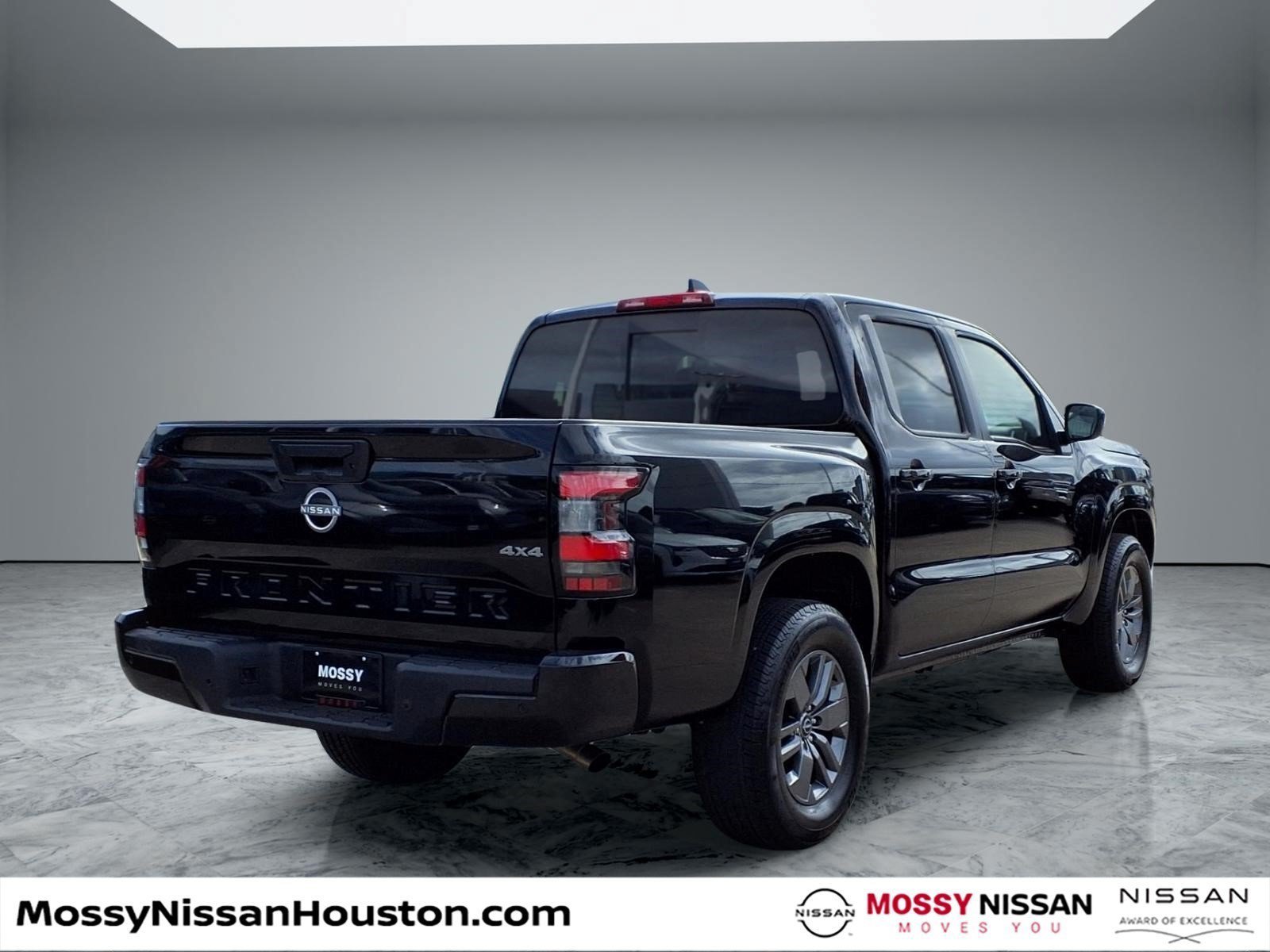 Used 2026 Nissan Frontier SV AWD/4WD image 7