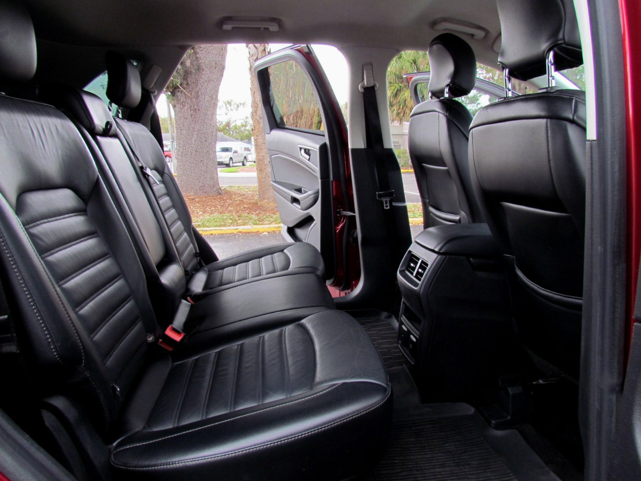 Used 2017 Ford Edge SEL w/ Equipment Group 201A image 25