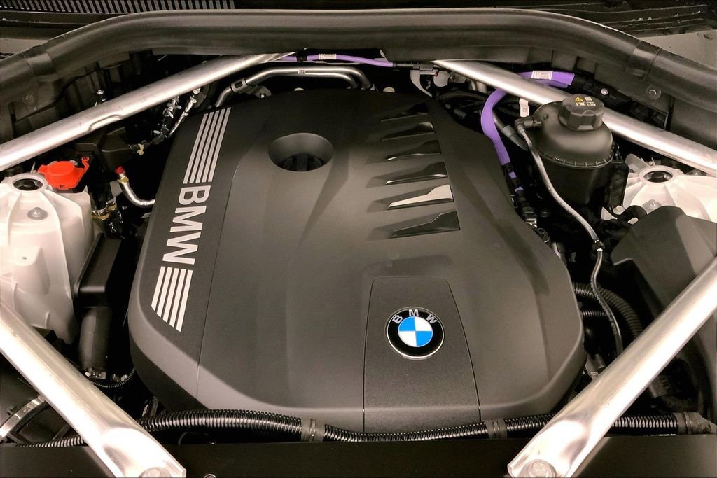 New 2026 BMW X5 xDrive40i w/ Climate Comfort Package image 8