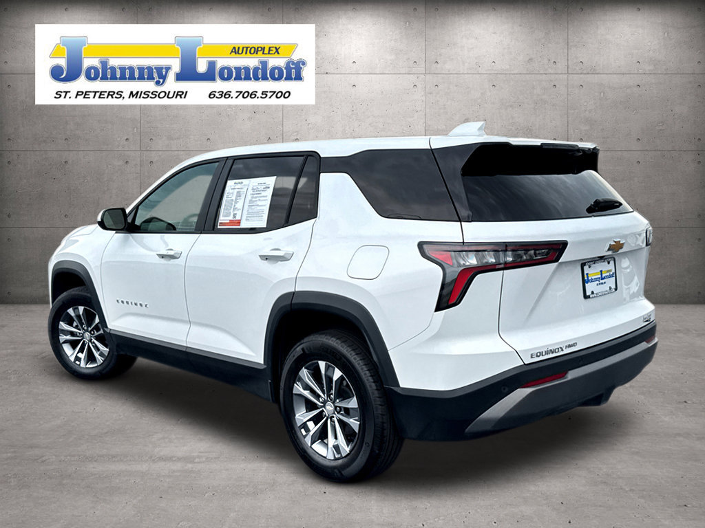Used 2026 Chevrolet Equinox LT w/ Convenience Package II AWD/4WD image 3