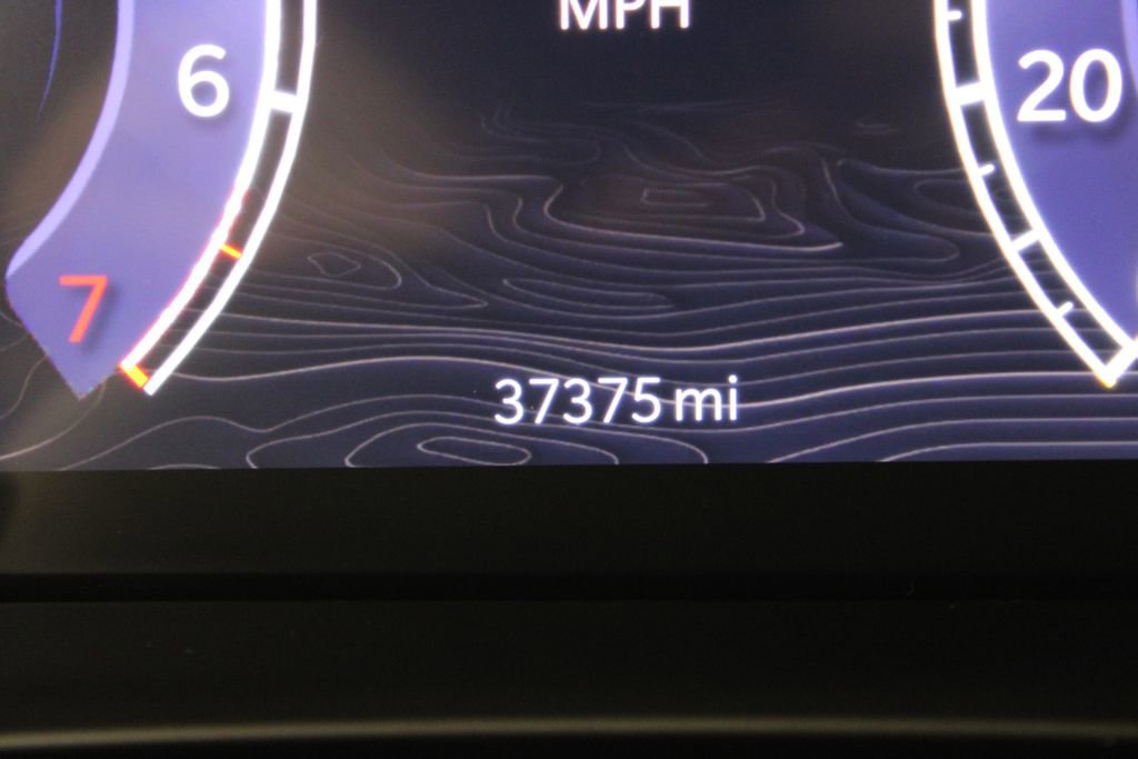 Used 2025 Jeep Grand Cherokee Altitude AWD/4WD image 11