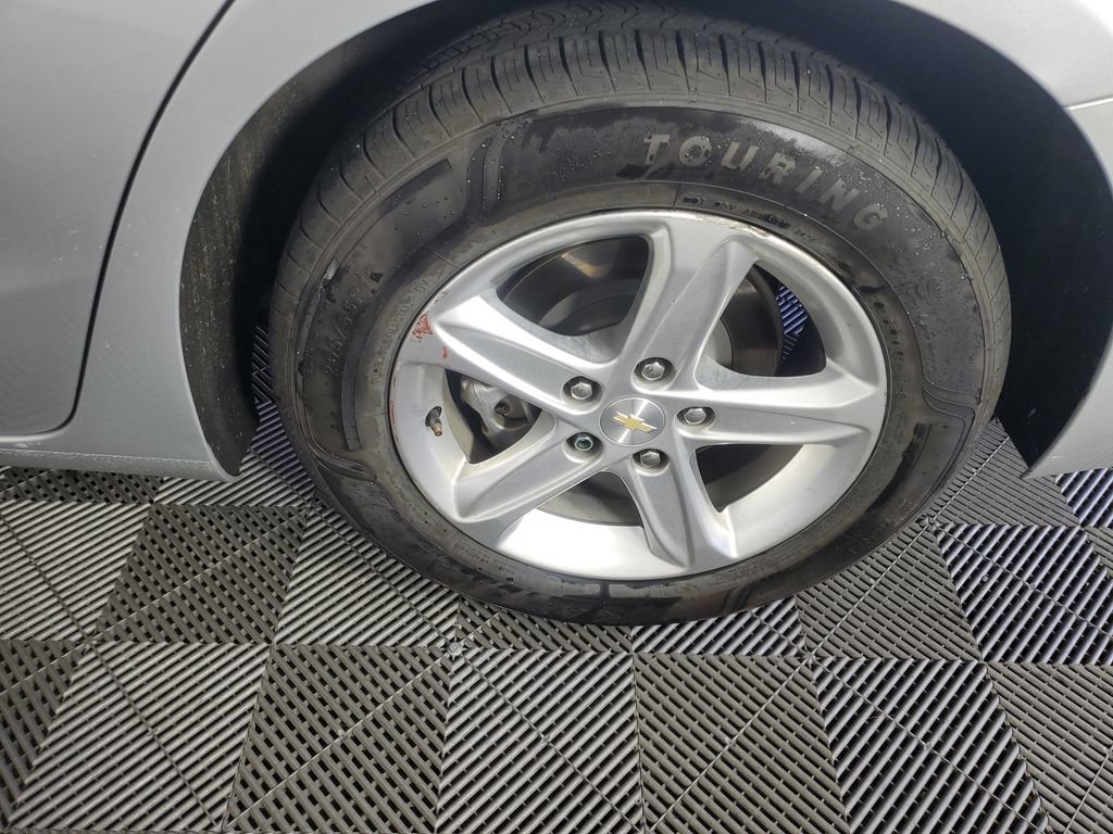 Used 2022 Chevrolet Malibu LT FWD image 30