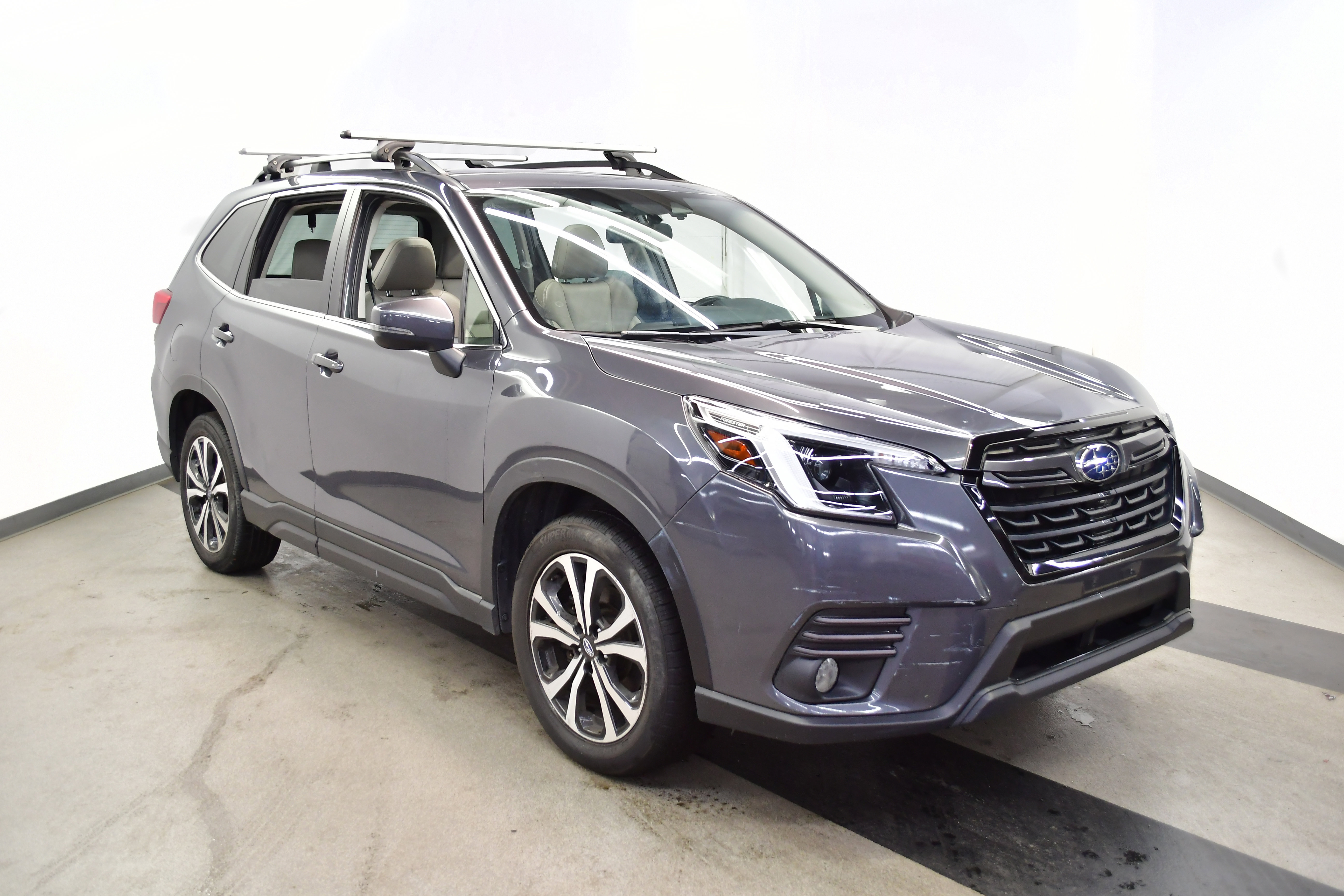 Used 2022 Subaru Forester Limited AWD/4WD image 2