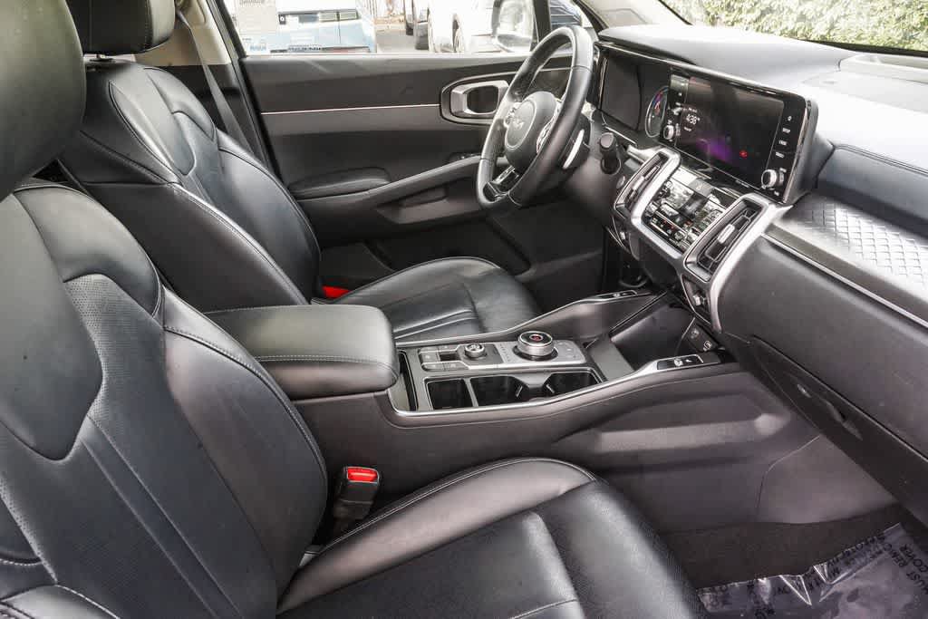 Used 2023 Kia Sorento EX FWD image 13