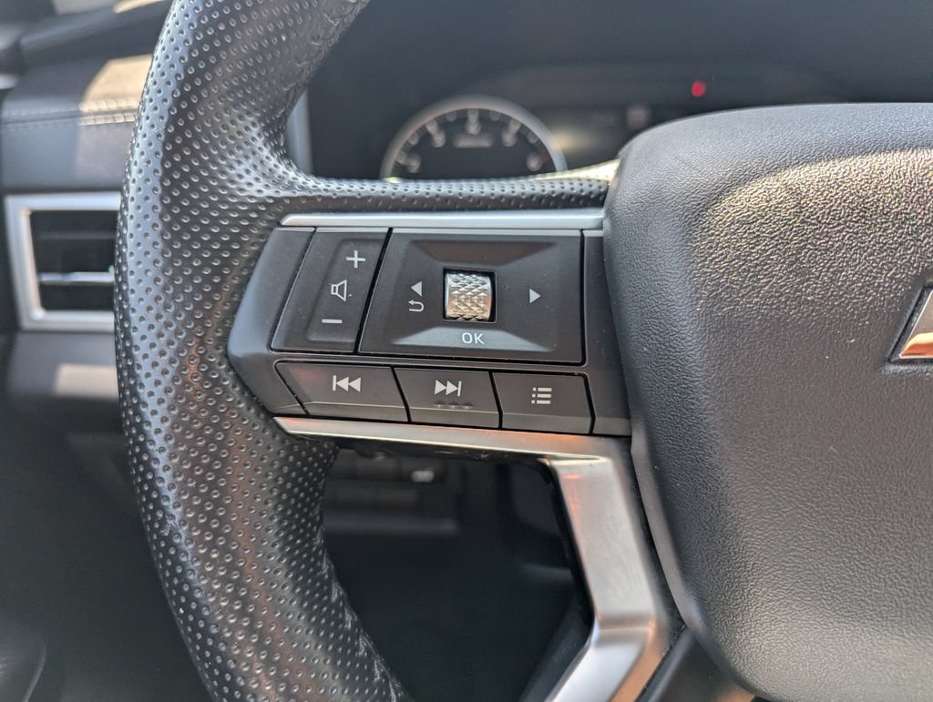 Used 2024 Mitsubishi Outlander SE AWD/4WD image 24