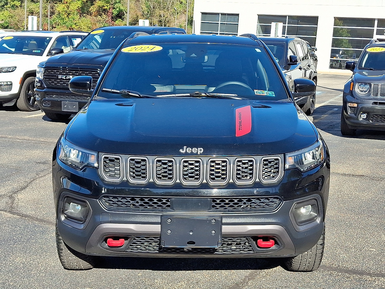 Certified 2024 Jeep Compass Trailhawk AWD/4WD image 2