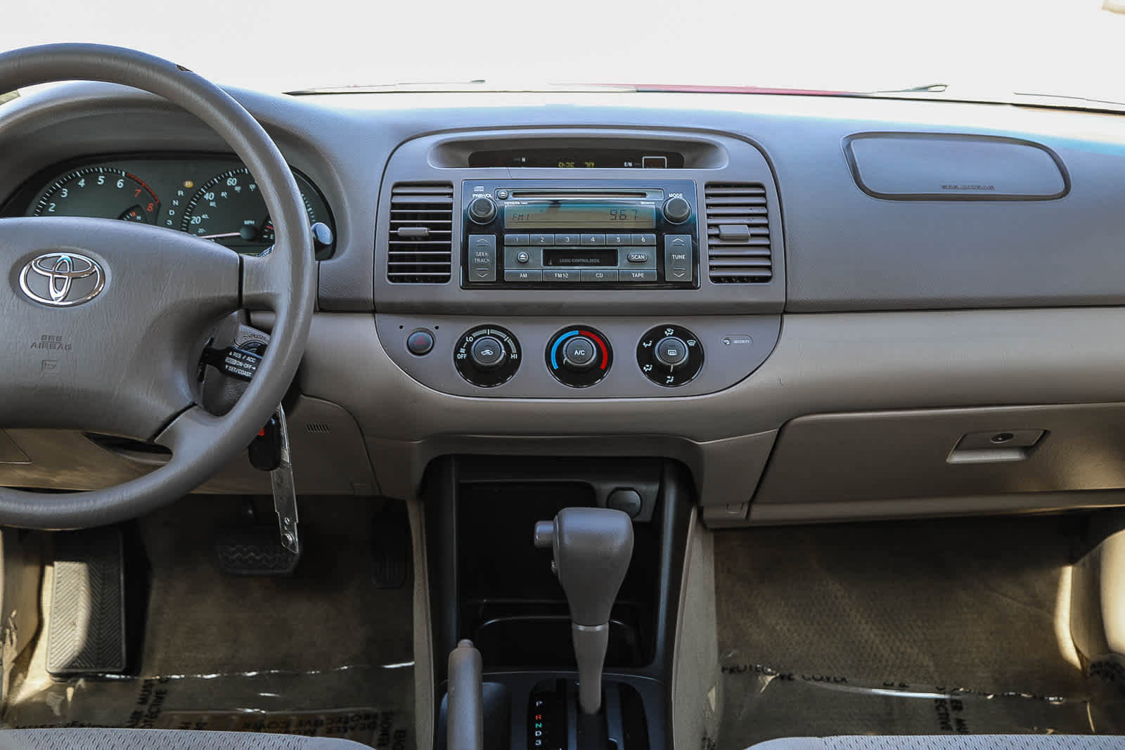Used 2004 Toyota Camry LE image 12