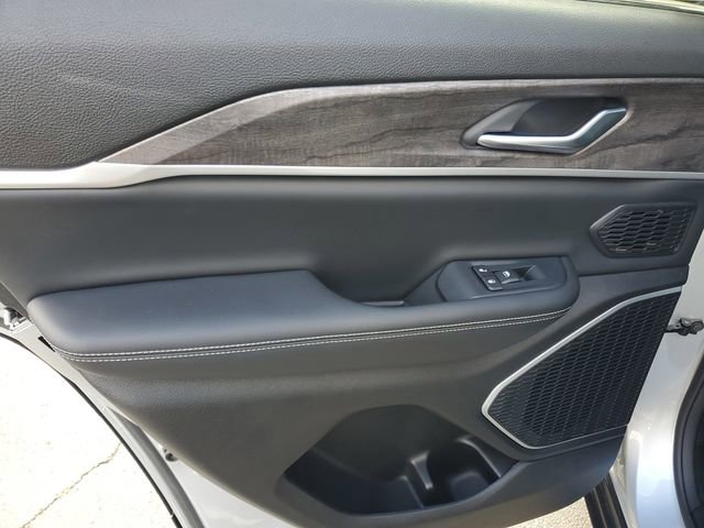 Used 2022 Jeep Grand Cherokee Limited 4xe image 14