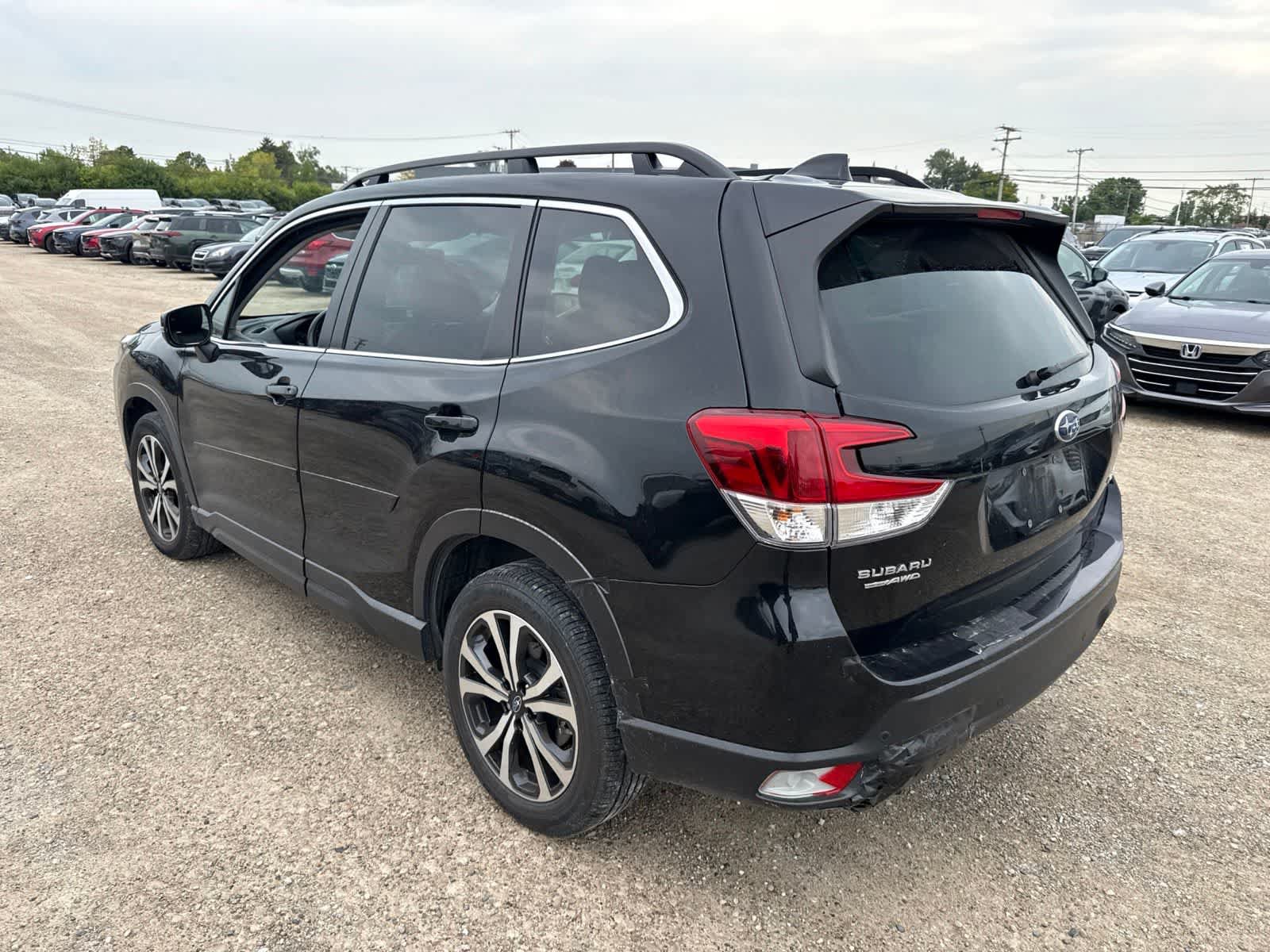Used 2023 Subaru Forester Limited AWD/4WD image 2