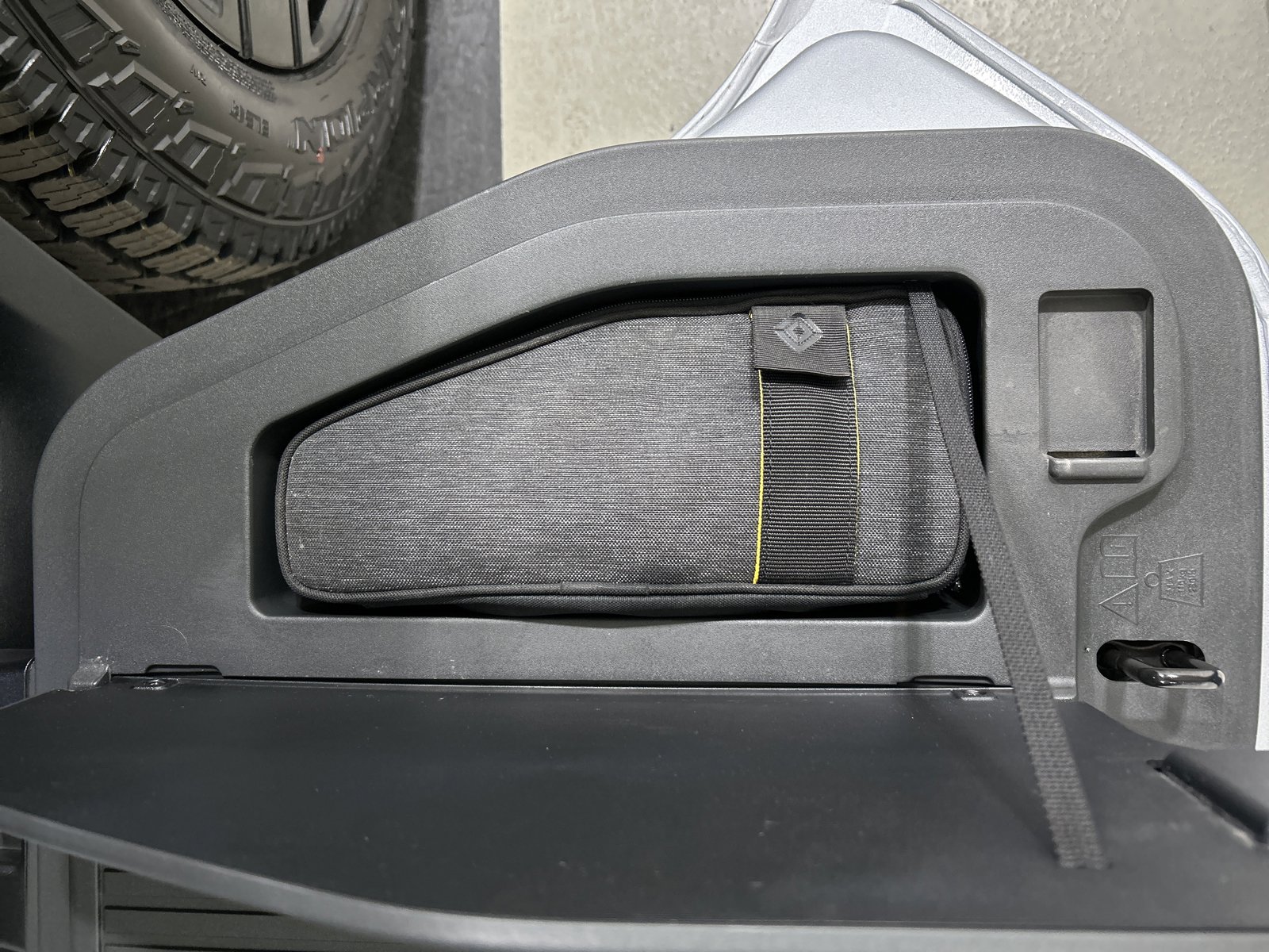 Used 2022 Rivian R1T Launch Edition AWD/4WD image 32