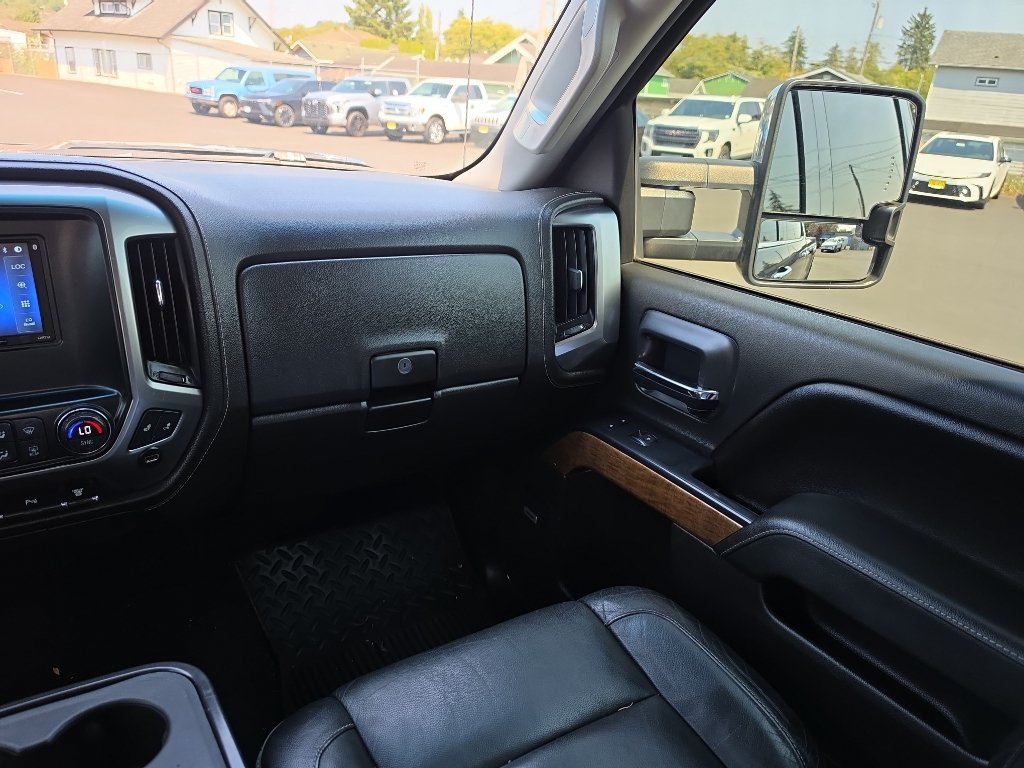 Used 2015 Chevrolet Silverado 3500 LTZ w/ Duramax Plus Package AWD/4WD image 21