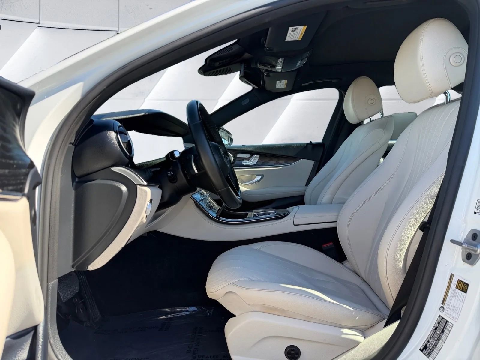 Used 2022 Mercedes-Benz E 350 Sedan w/ Driver Assistance Package image 8