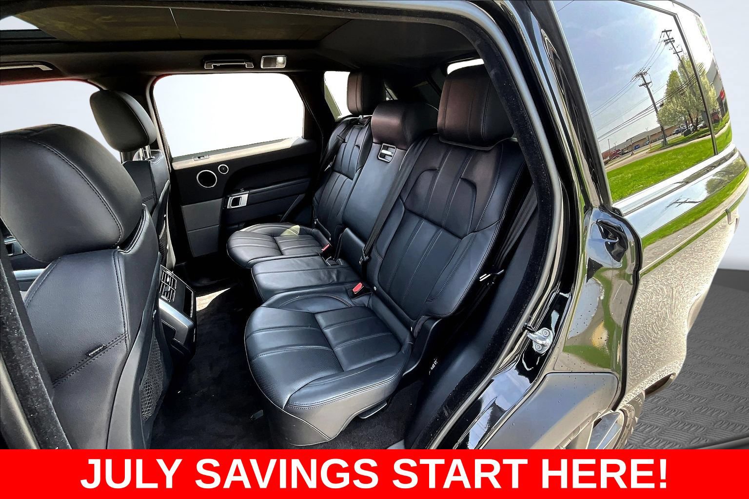 Used 2017 Land Rover Range Rover Sport SE AWD/4WD image 28