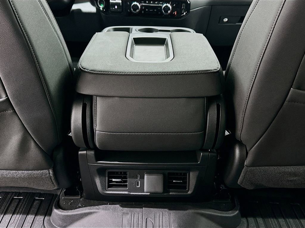New 2026 GMC Sierra 3500 SLT image 26