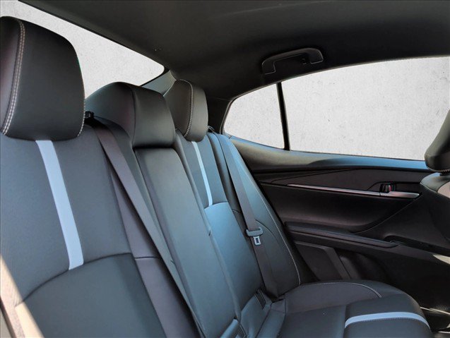 Used 2025 Toyota Camry SE FWD image 27
