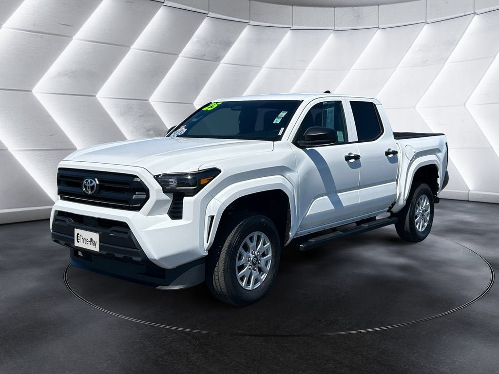 Used 2025 Toyota Tacoma SR RWD image 1