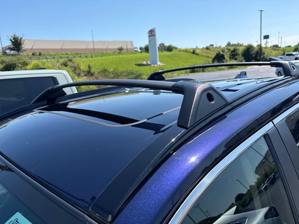 Used 2020 Toyota RAV4 Limited AWD/4WD image 4