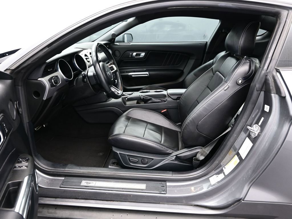 Used 2023 Ford Mustang Premium image 13