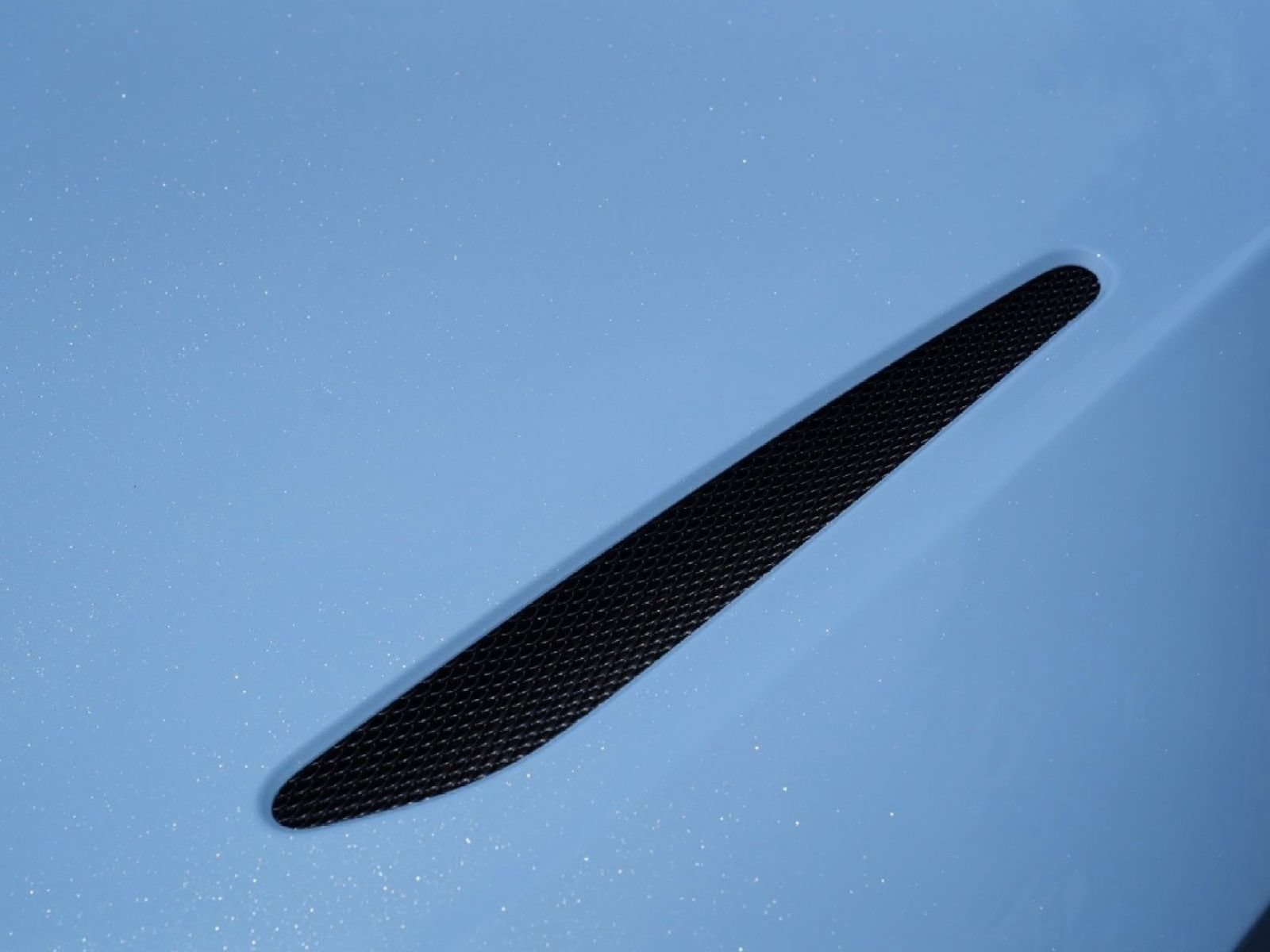 Used 2023 Aston Martin V8 Vantage Roadster RWD image 8