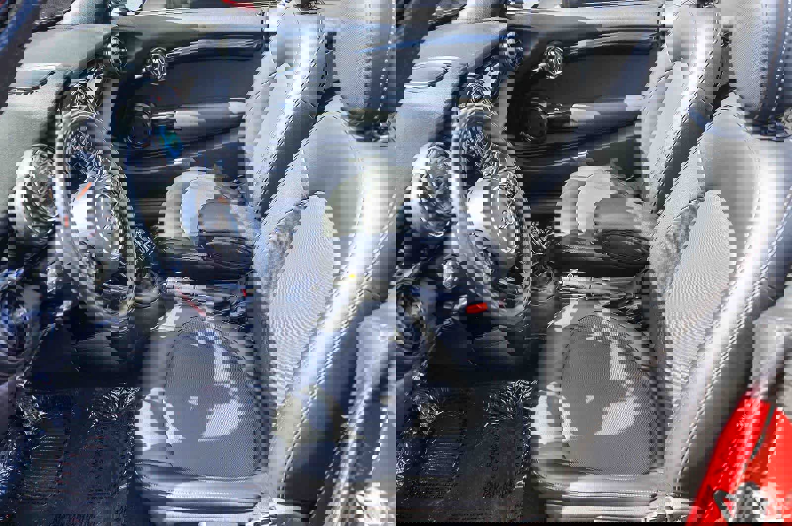 Used 2021 MINI Cooper Cooper image 23