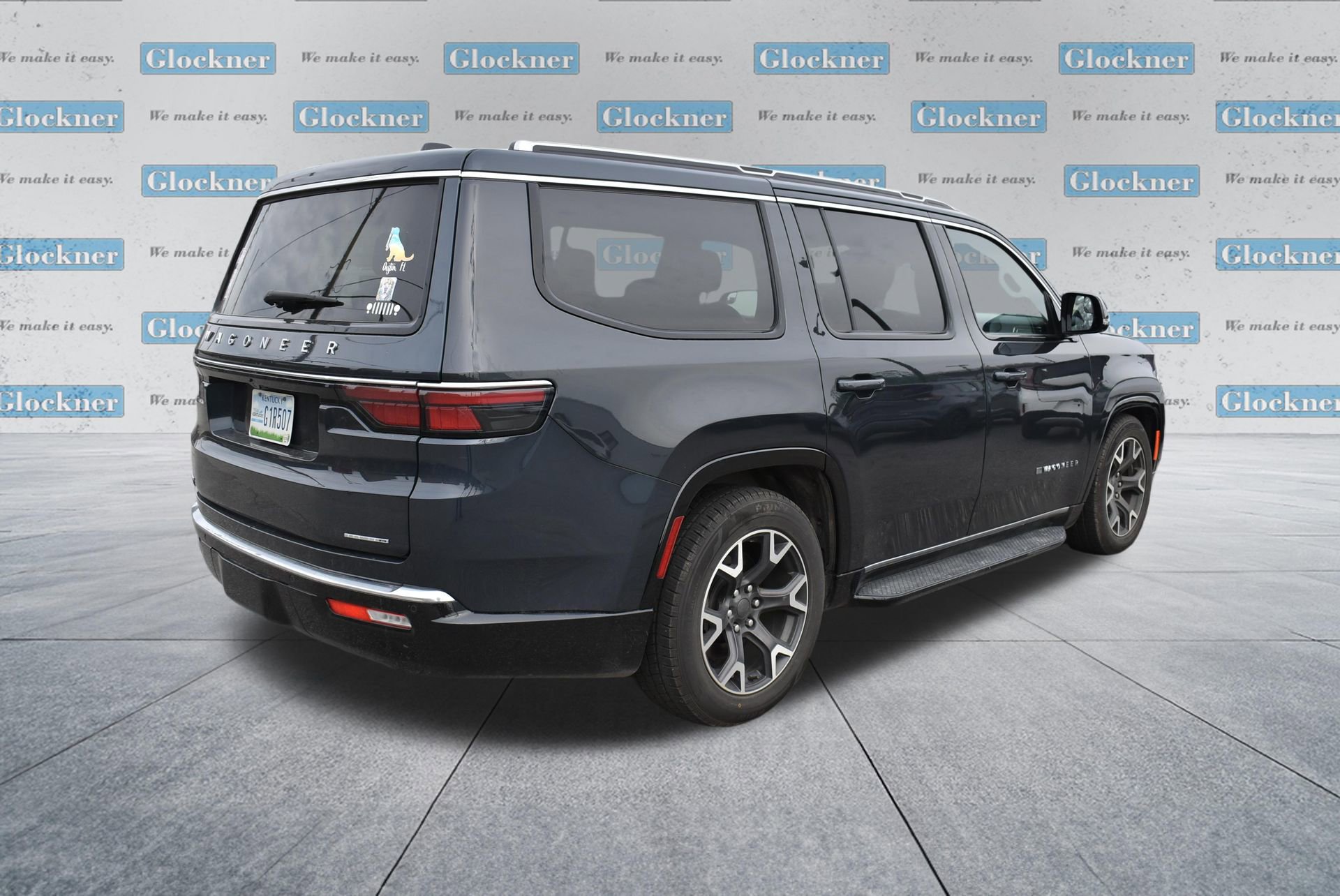 Used 2023 Jeep Wagoneer Series III w/ Rear Seat Video Group 1 image 4