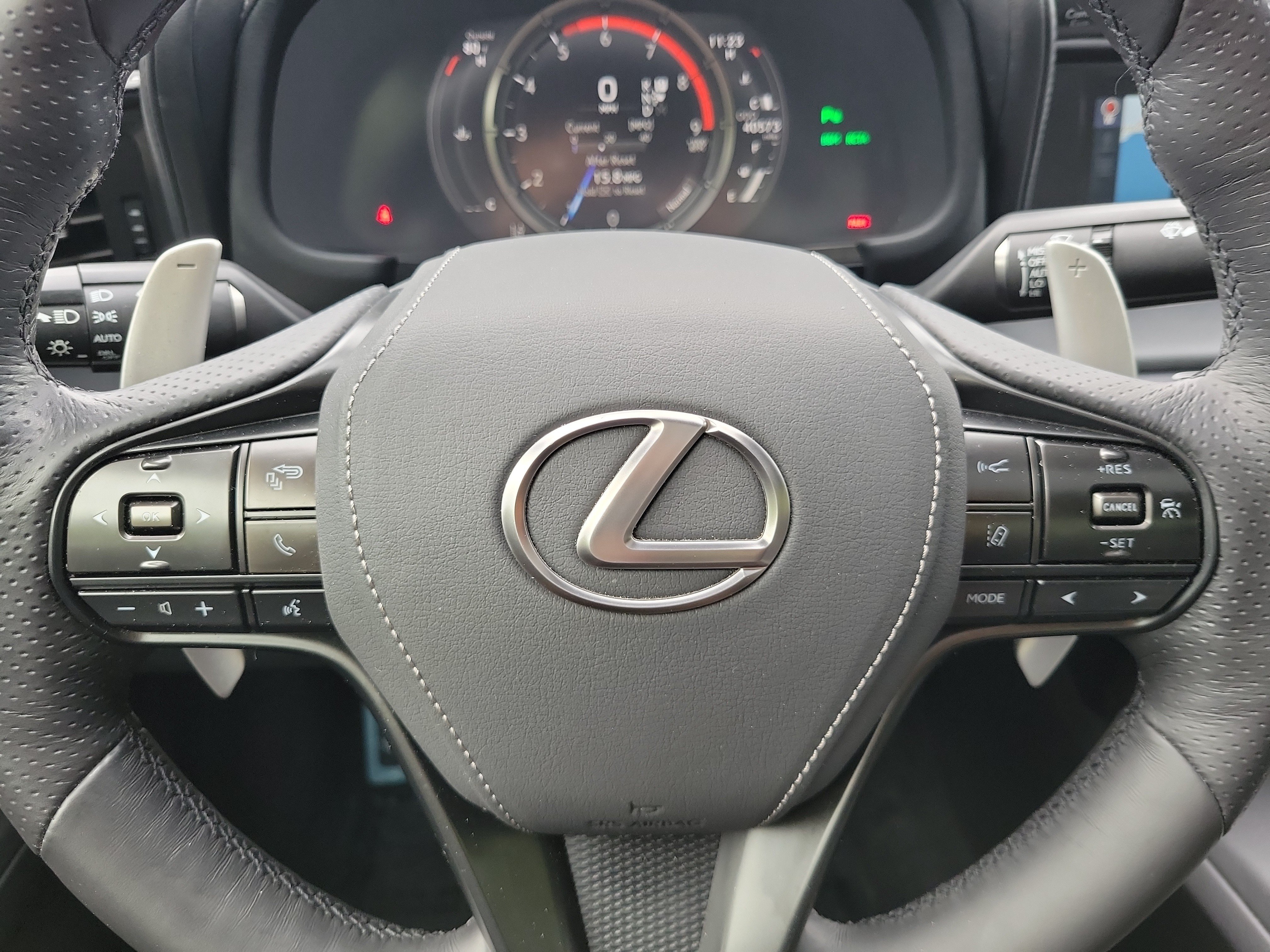 Used 2018 Lexus LC 500 Coupe w/ Touring Package RWD image 18