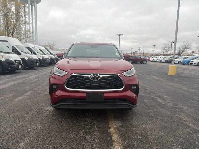 Used 2021 Toyota Highlander Limited AWD/4WD image 8