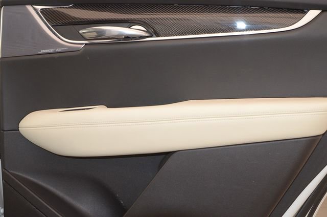 Certified 2023 Cadillac XT6 Sport w/ Technology Package image 14