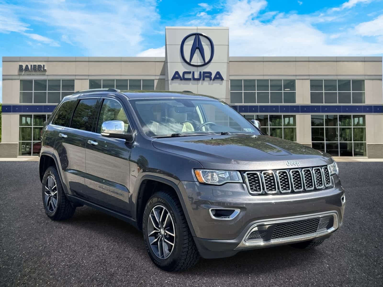 Used 2018 Jeep Grand Cherokee Limited AWD/4WD image 7