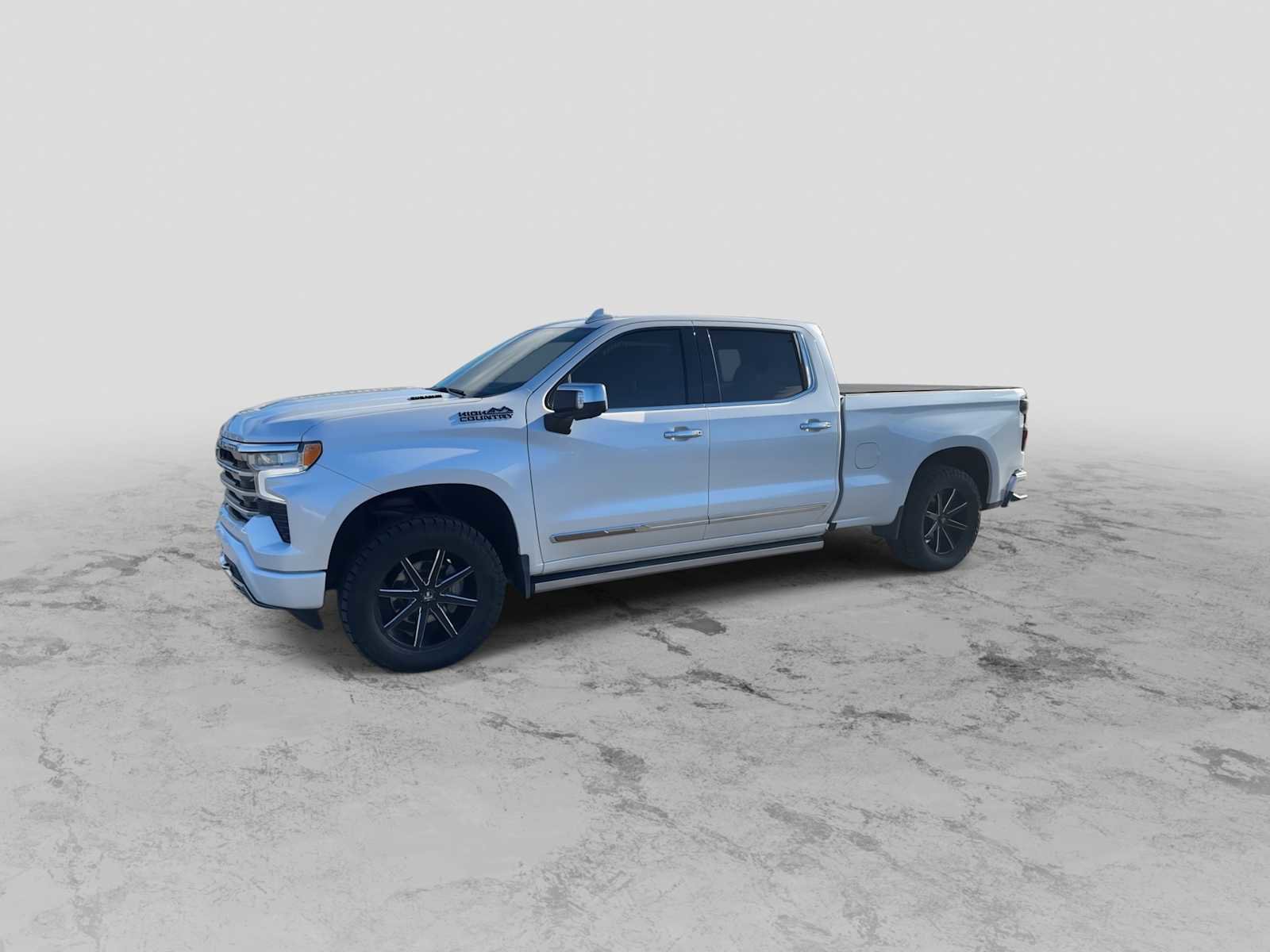 Used 2022 Chevrolet Silverado 1500 High Country w/ Technology Package image 4