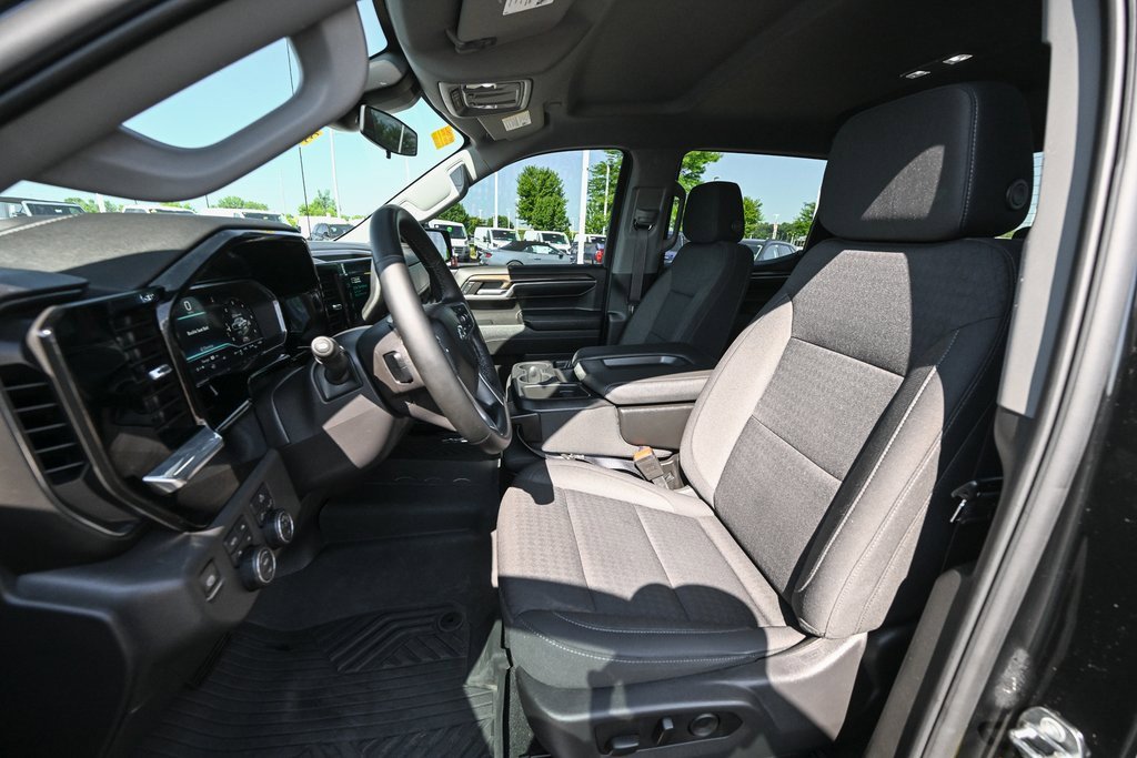 Used 2024 Chevrolet Silverado 1500 LT Trail Boss w/ Protection Package image 19