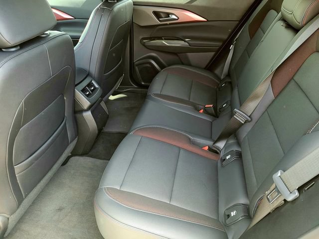 Certified 2024 Chevrolet Equinox EV RS FWD image 11