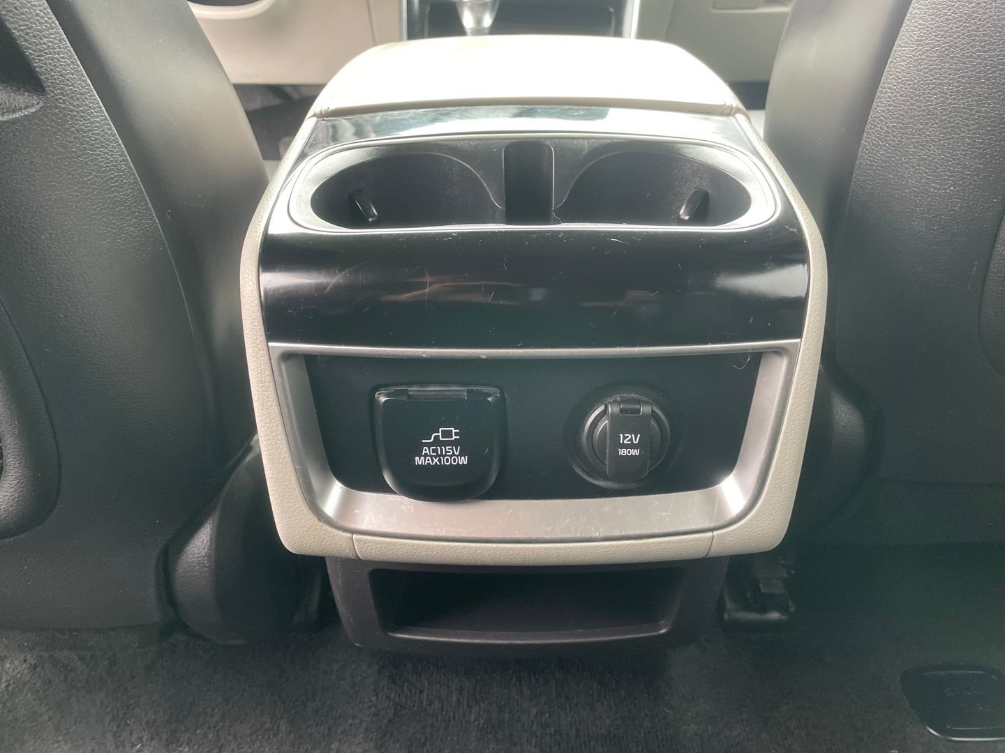 Used 2022 Kia Carnival SX image 18