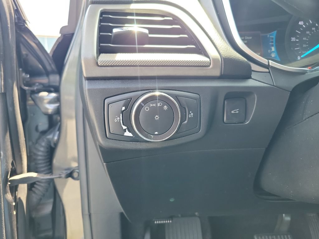 Used 2018 Ford Fusion S FWD image 22