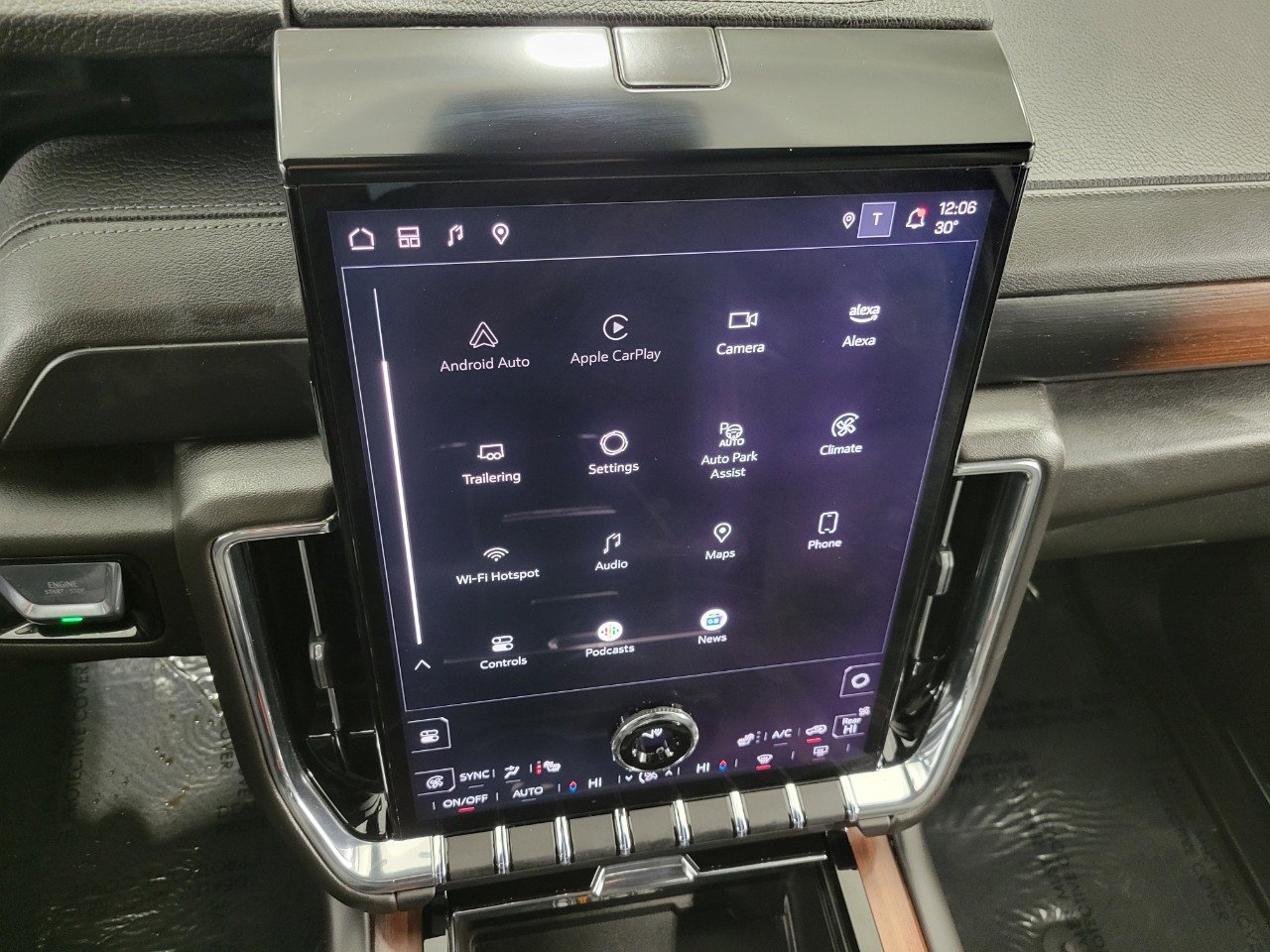 Certified 2025 GMC Yukon XL Denali image 8