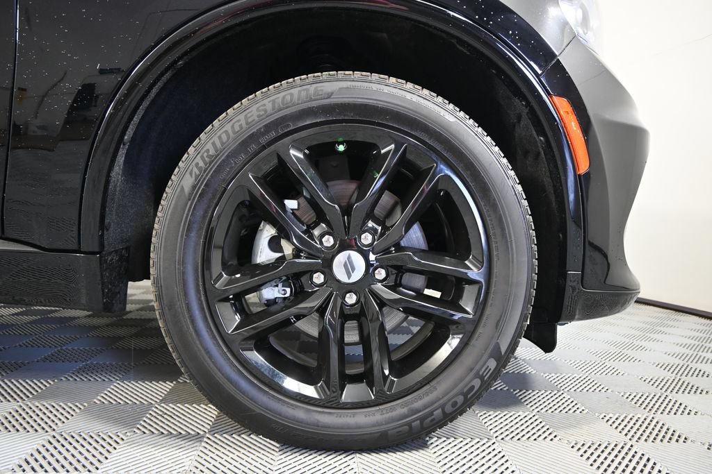 Used 2025 Dodge Durango GT AWD/4WD image 11