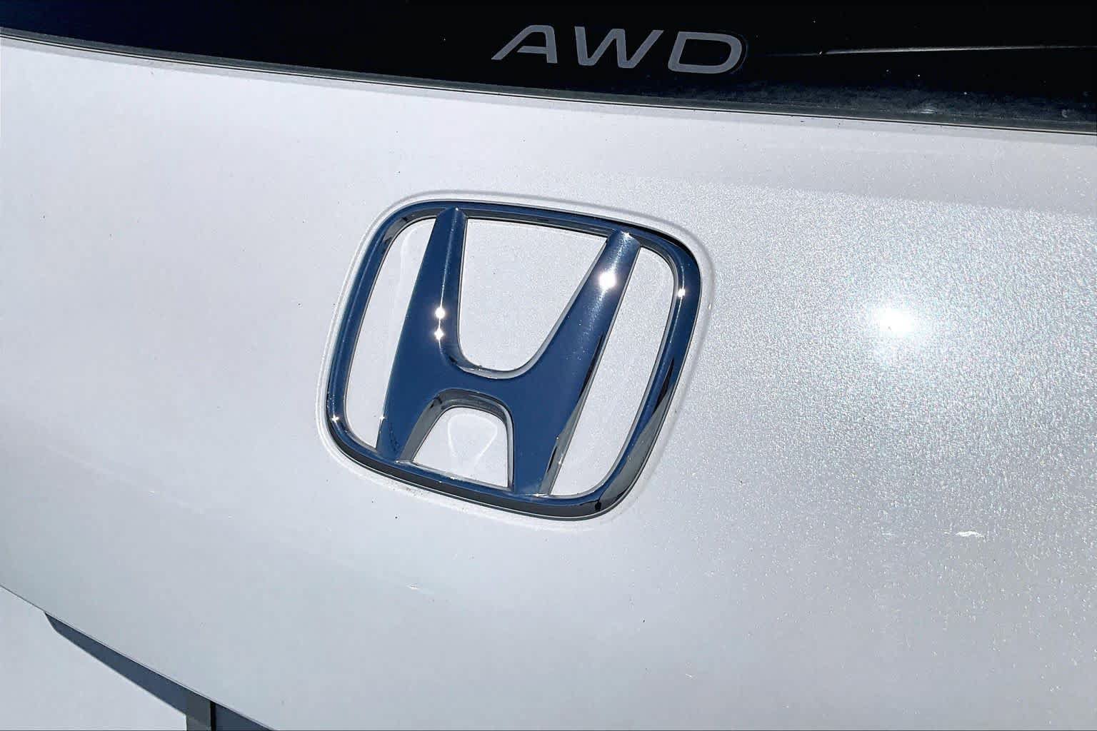 Used 2024 Honda HR-V LX image 30