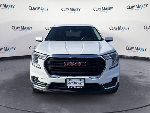 Used 2024 GMC Terrain SLE image 8