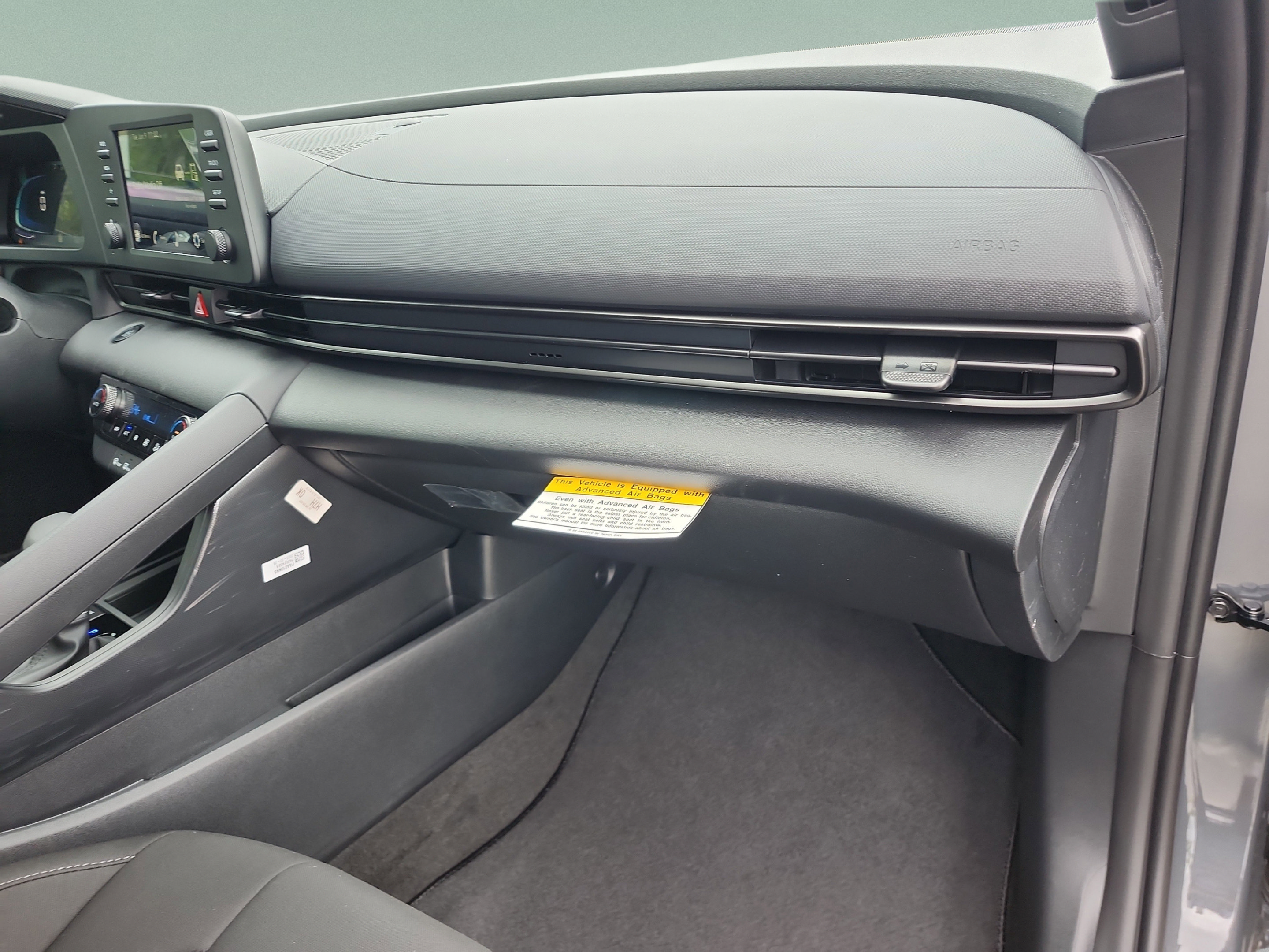 New 2026 Hyundai Elantra Sport FWD image 19