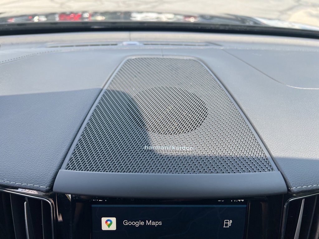 Certified 2024 Volvo XC60 T8 Ultimate w/ Climate Package image 25