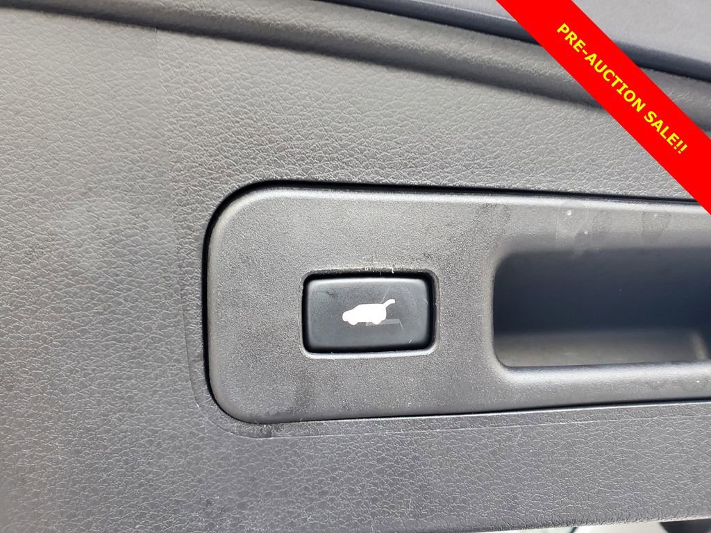 Used 2020 Acura MDX FWD image 9