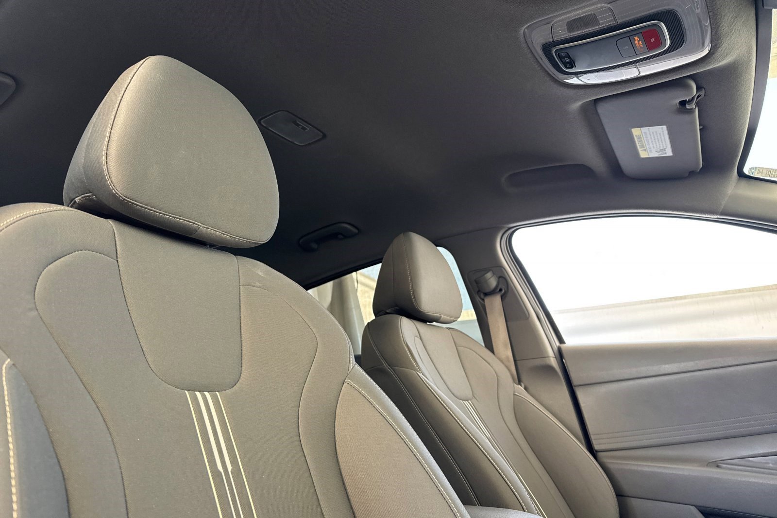 Used 2023 Hyundai Elantra SEL image 25