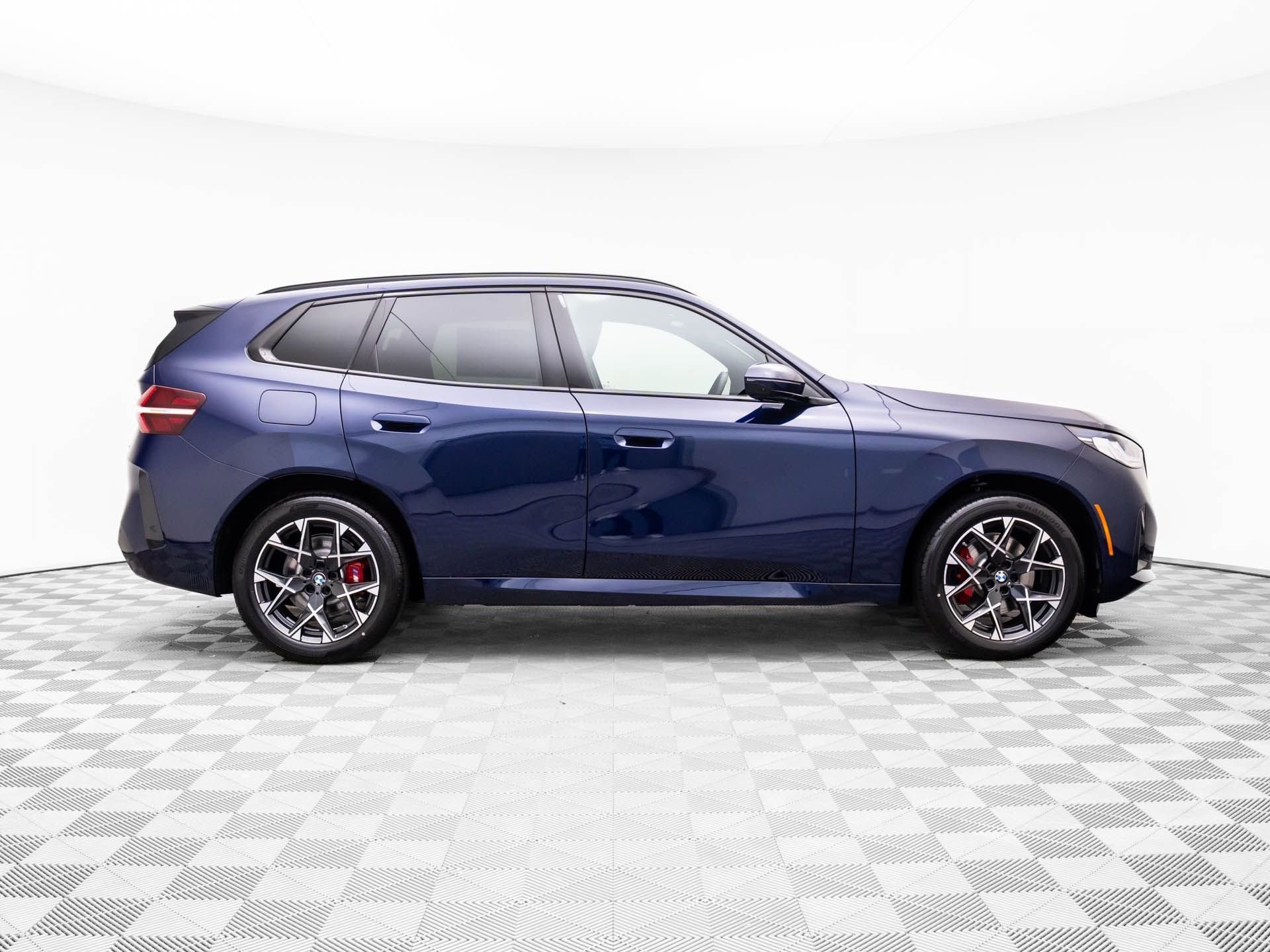 New 2026 BMW X3 xDrive30 w/ Premium Package AWD/4WD image 7