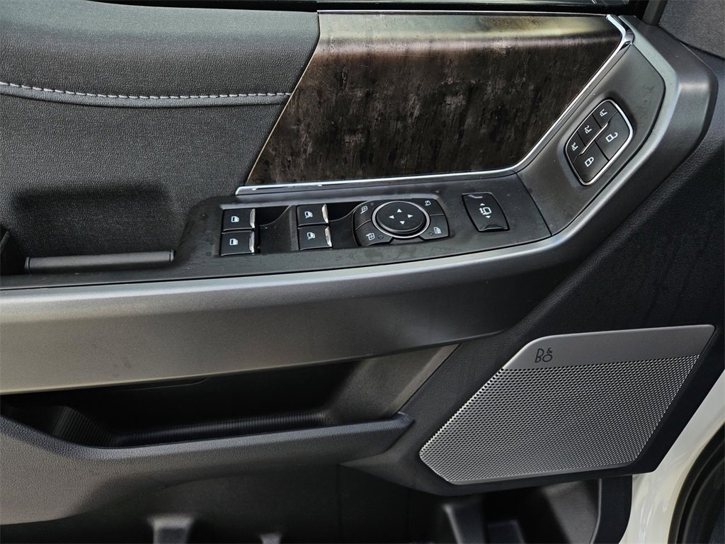 New 2026 Ford F250 Lariat w/ Black Appearance Package image 12