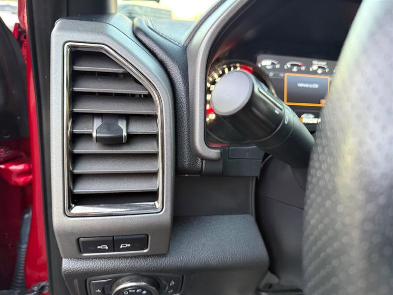 Used 2019 Ford F150 Raptor w/ Equipment Group 802A Luxury AWD/4WD image 37
