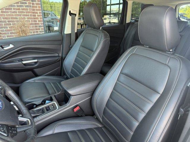 Used 2019 Ford Escape SEL AWD/4WD image 16