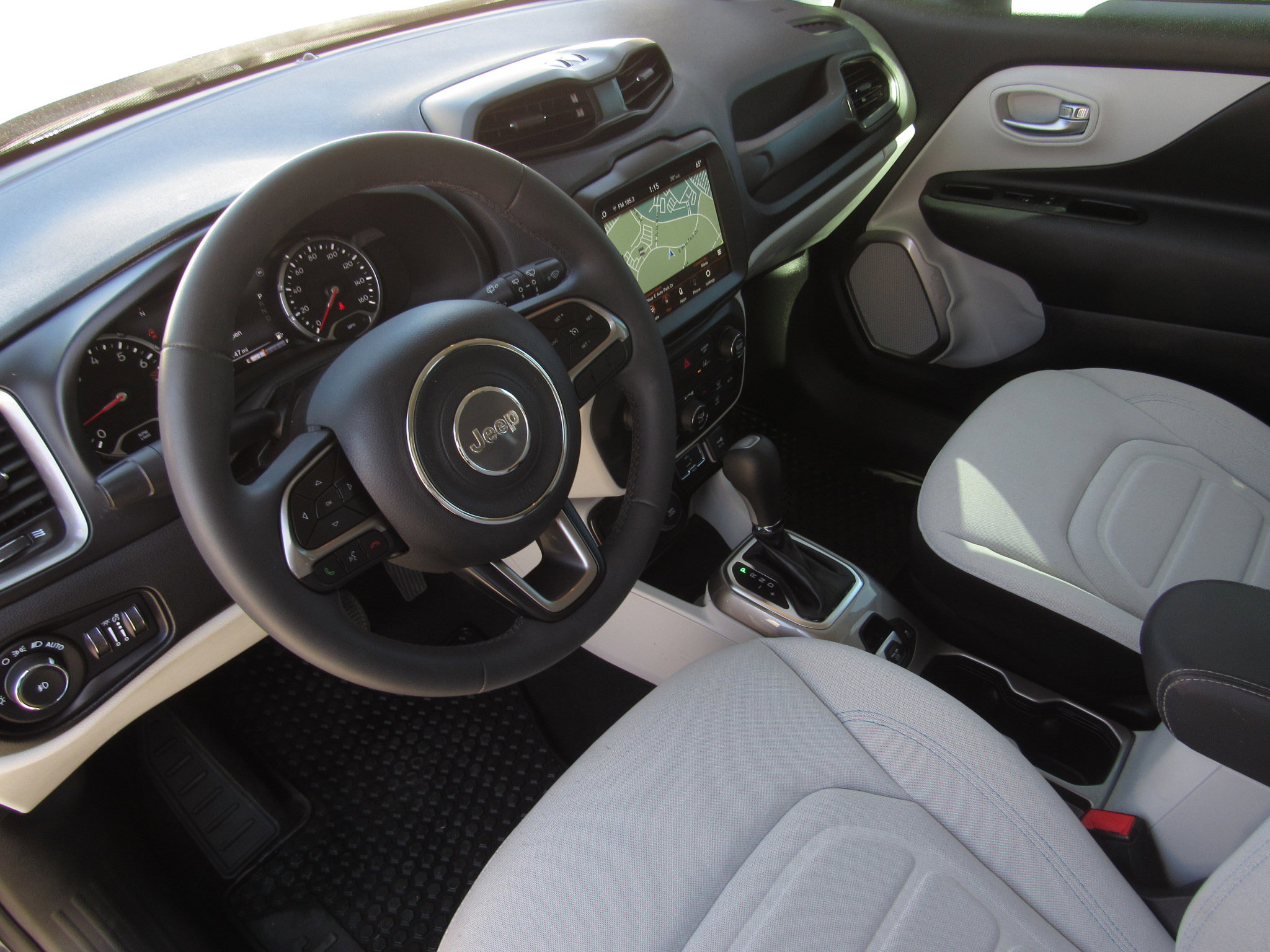 Used 2022 Jeep Renegade Latitude image 15