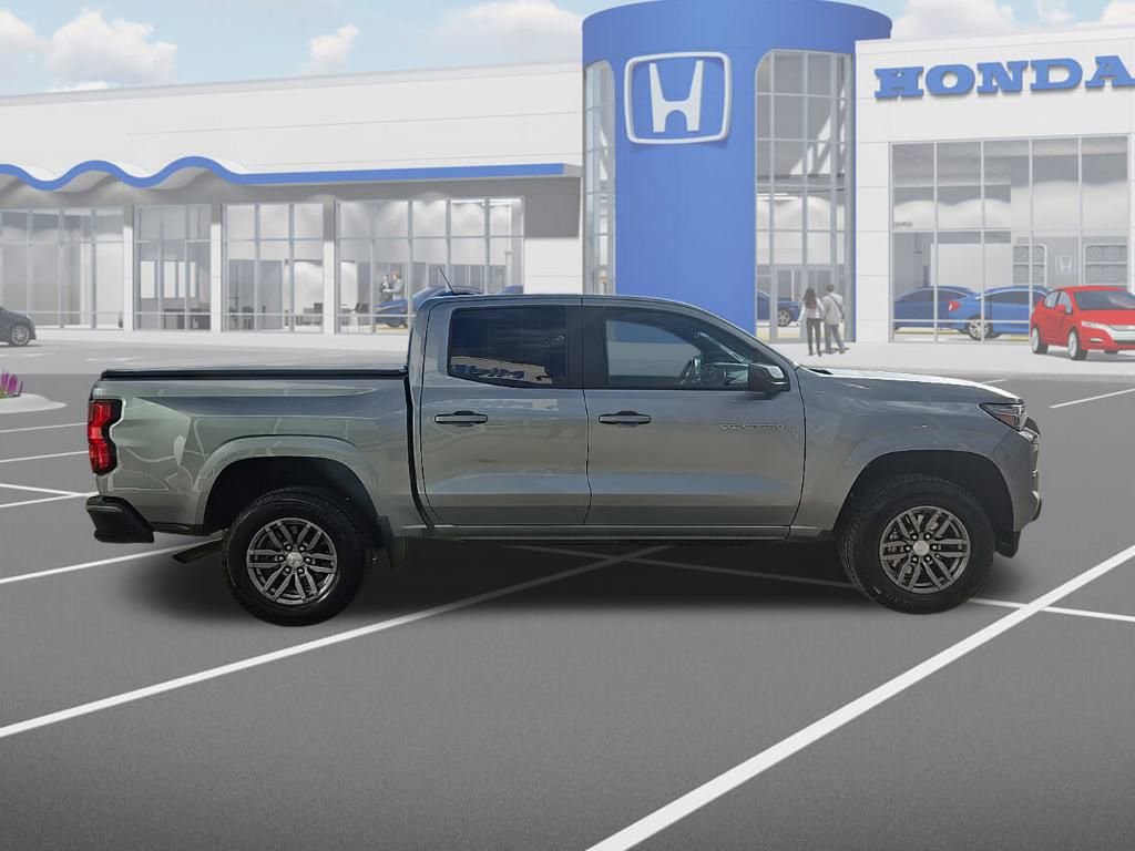 Used 2024 Chevrolet Colorado LT w/ LT Convenience Package image 10